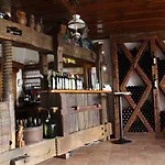 Koczor Winery & 4*