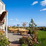 Koczor Winery & 4*