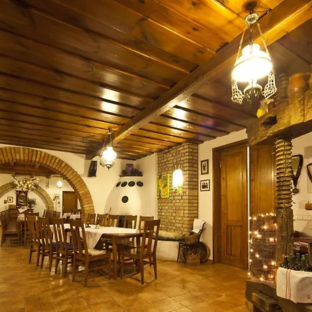 Pensionat Koczor Winery & 4*