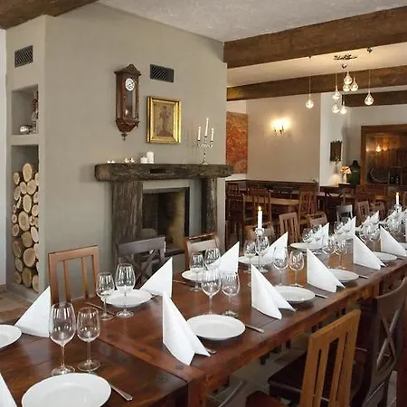 ゲストハウス Koczor Winery & バラトンフレド