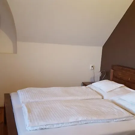 Koczor Winery & Πανσιόν Balatonfüred