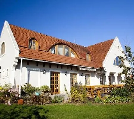 Koczor Winery & 4* バラトンフレド